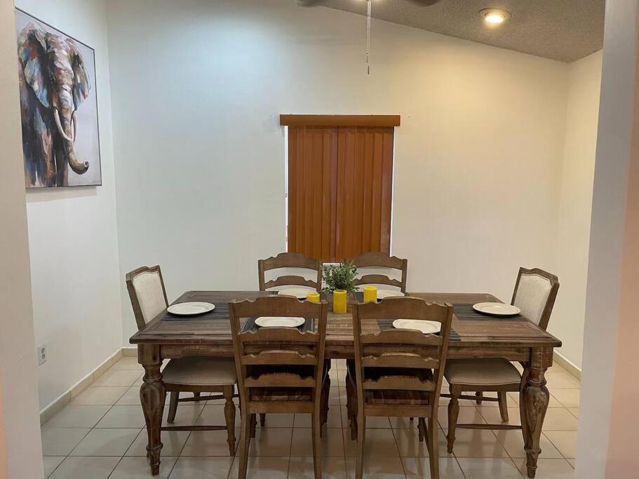 Modern 3-Bedroom W/ Backyard Miami Ngoại thất bức ảnh